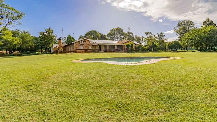 6 Bedroom Property for Sale in Alewynspoort Gauteng