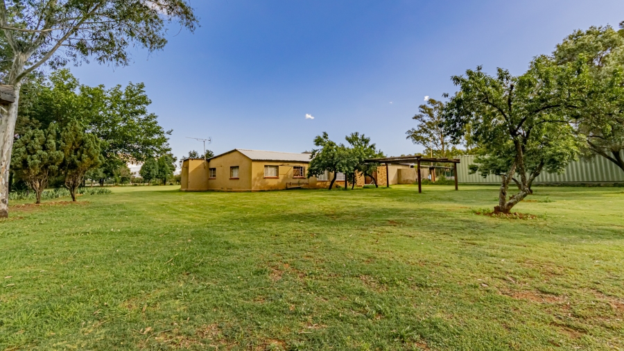 6 Bedroom Property for Sale in Alewynspoort Gauteng