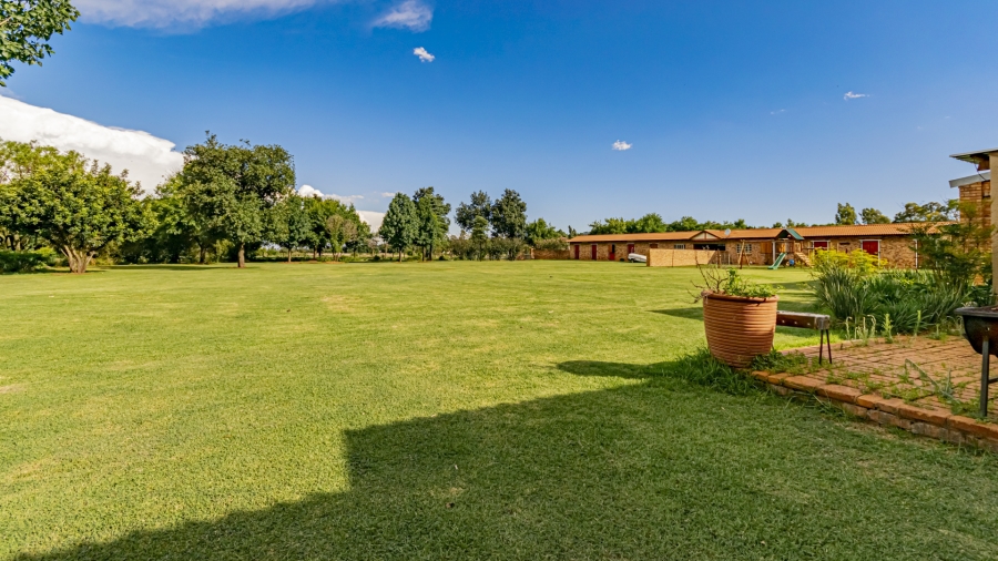 6 Bedroom Property for Sale in Alewynspoort Gauteng