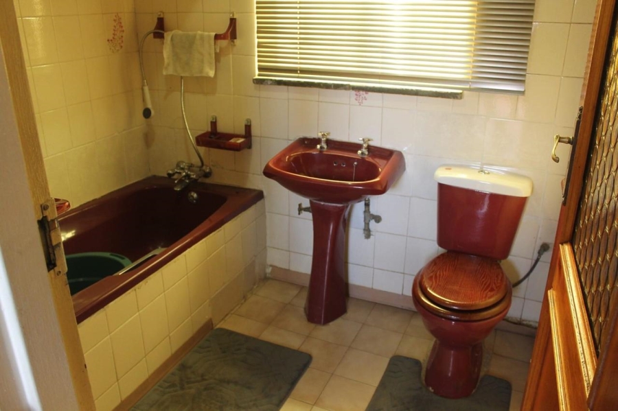 3 Bedroom Property for Sale in Emdeni Gauteng