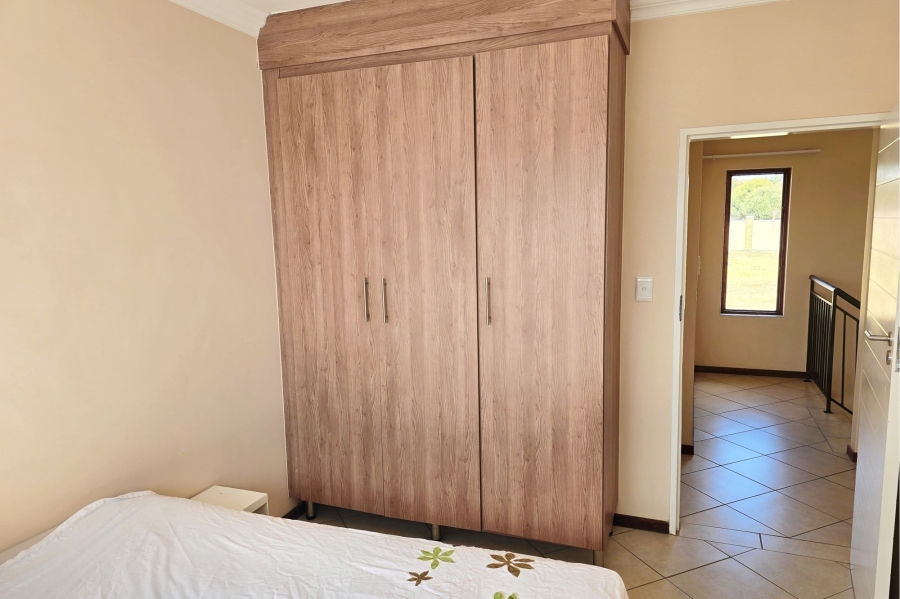 To Let 4 Bedroom Property for Rent in Monavoni Gauteng