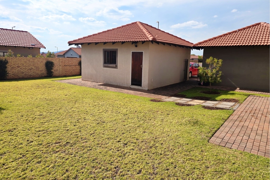 To Let 4 Bedroom Property for Rent in Monavoni Gauteng