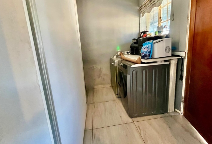 4 Bedroom Property for Sale in Rewlatch Gauteng