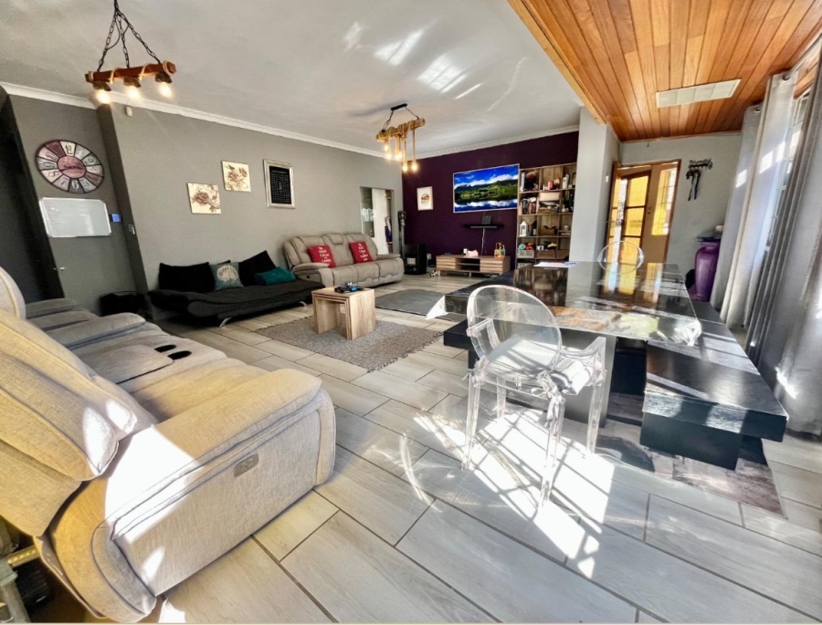 4 Bedroom Property for Sale in Rewlatch Gauteng
