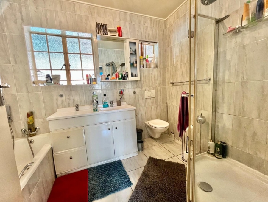4 Bedroom Property for Sale in Rewlatch Gauteng