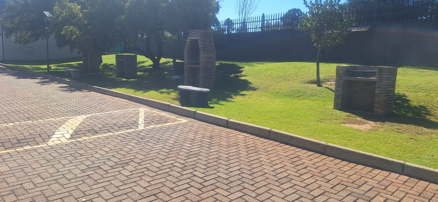 1 Bedroom Property for Sale in Krugersdorp North Gauteng