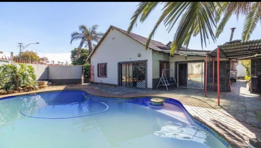 4 Bedroom Property for Sale in Rewlatch Gauteng