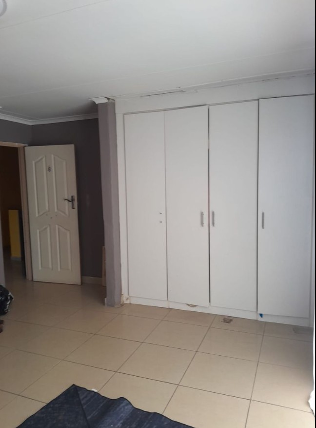 4 Bedroom Property for Sale in Ennerdale South Gauteng