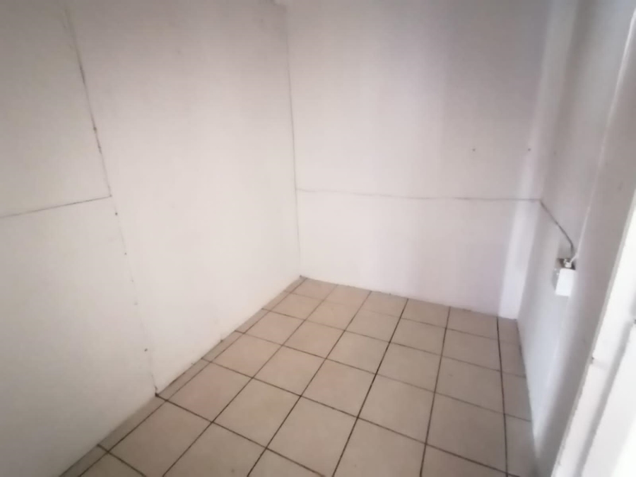 To Let commercial Property for Rent in Edleen Gauteng