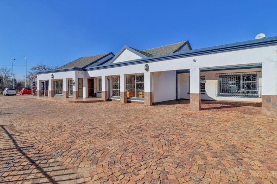 Commercial Property for Sale in Ravenswood Gauteng