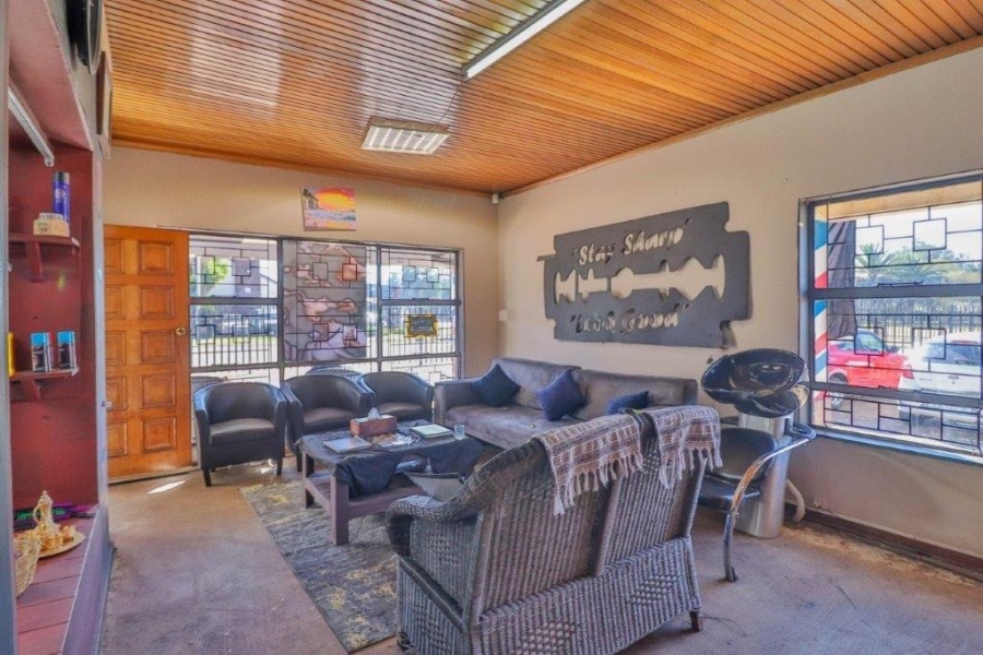 Commercial Property for Sale in Ravenswood Gauteng