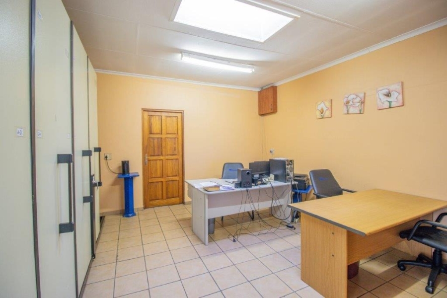 Commercial Property for Sale in Ravenswood Gauteng