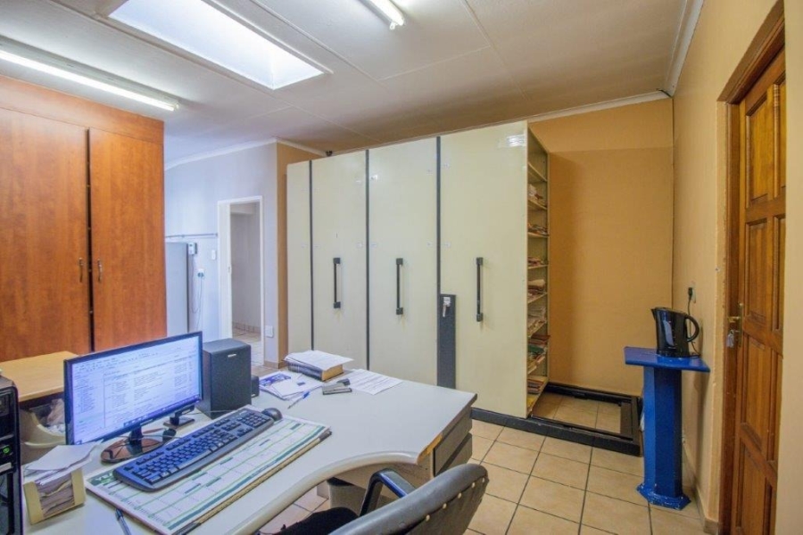 Commercial Property for Sale in Ravenswood Gauteng