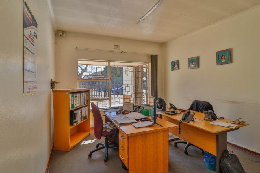 Commercial Property for Sale in Ravenswood Gauteng