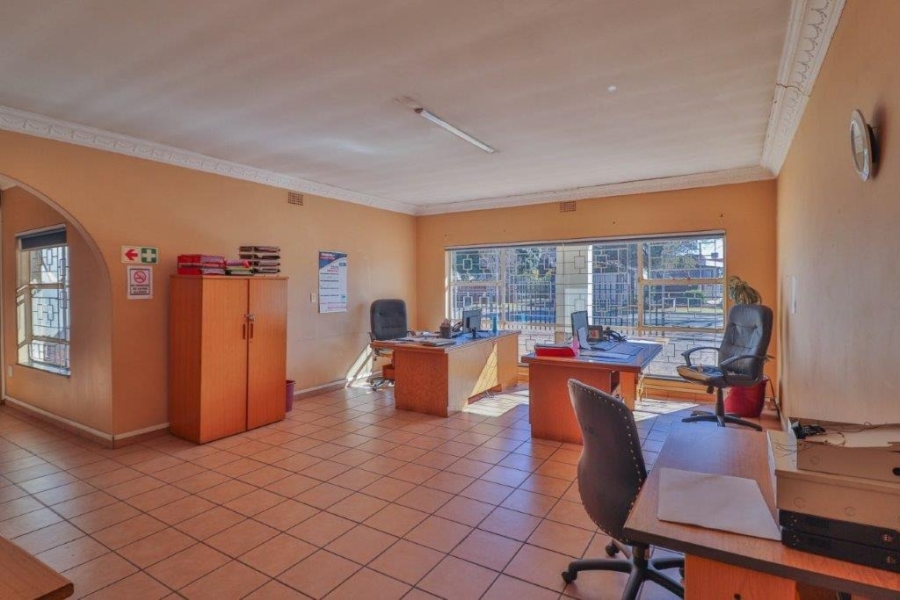 Commercial Property for Sale in Ravenswood Gauteng