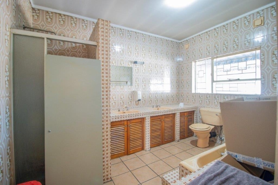 Commercial Property for Sale in Ravenswood Gauteng