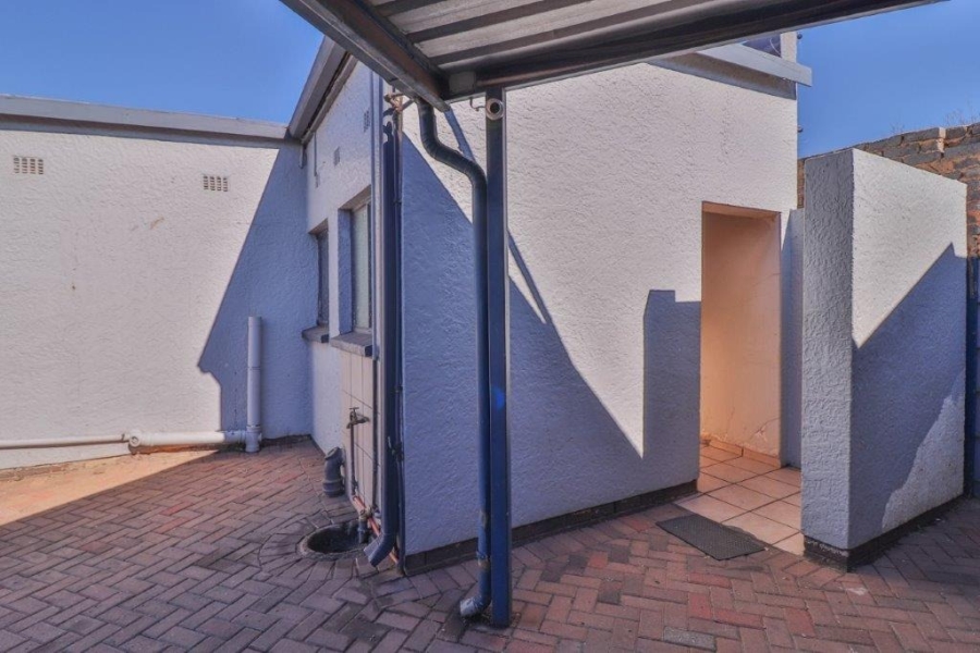 Commercial Property for Sale in Ravenswood Gauteng