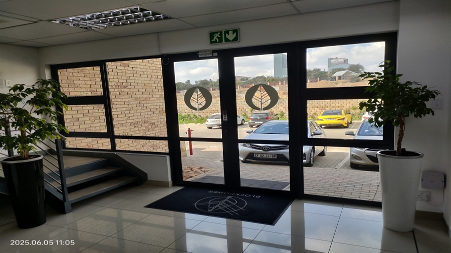 To Let commercial Property for Rent in North Riding Gauteng