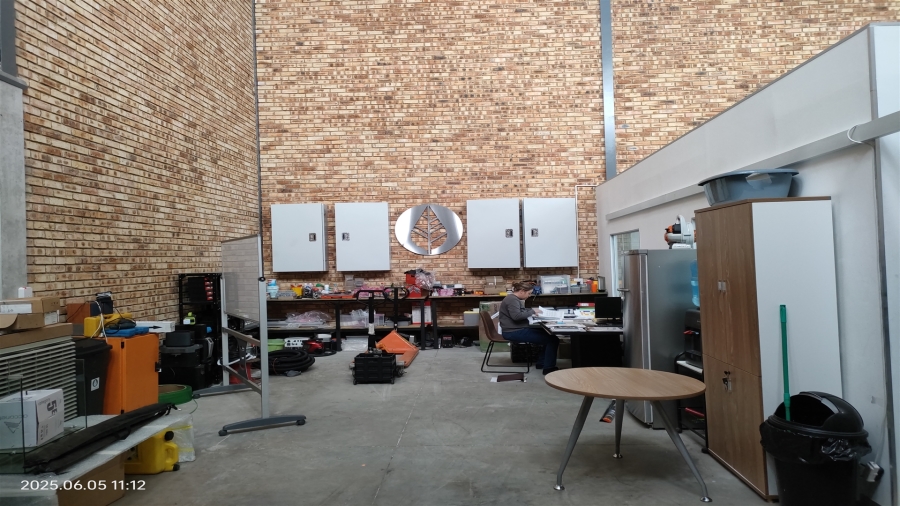 To Let commercial Property for Rent in North Riding Gauteng