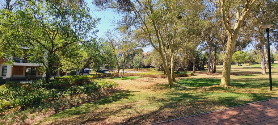 To Let commercial Property for Rent in Woodmead Gauteng