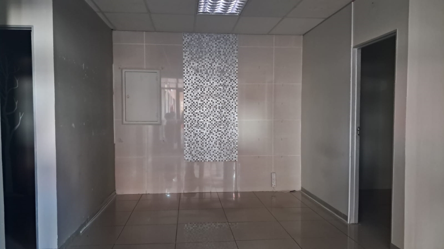 To Let commercial Property for Rent in Pierre Van Ryneveld Gauteng