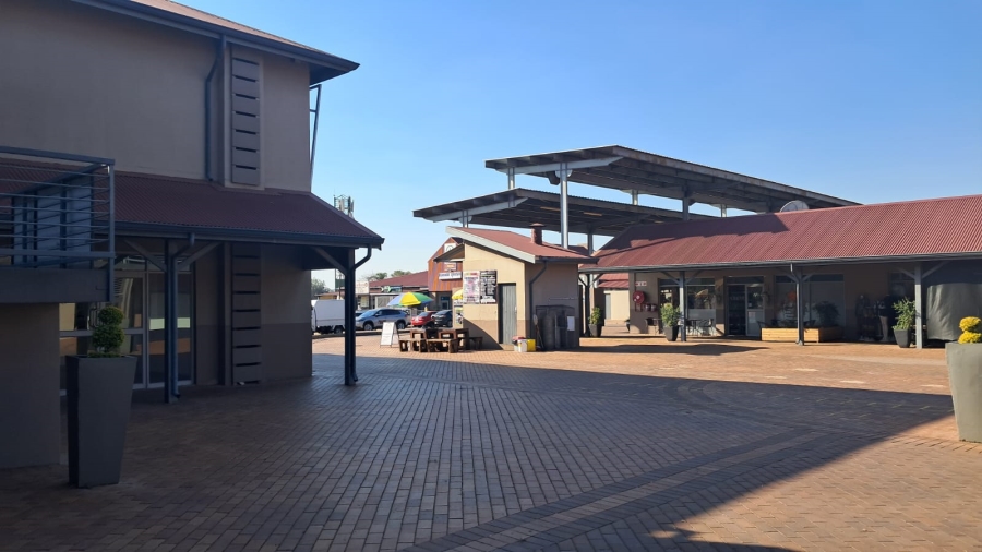 To Let commercial Property for Rent in Pierre Van Ryneveld Gauteng