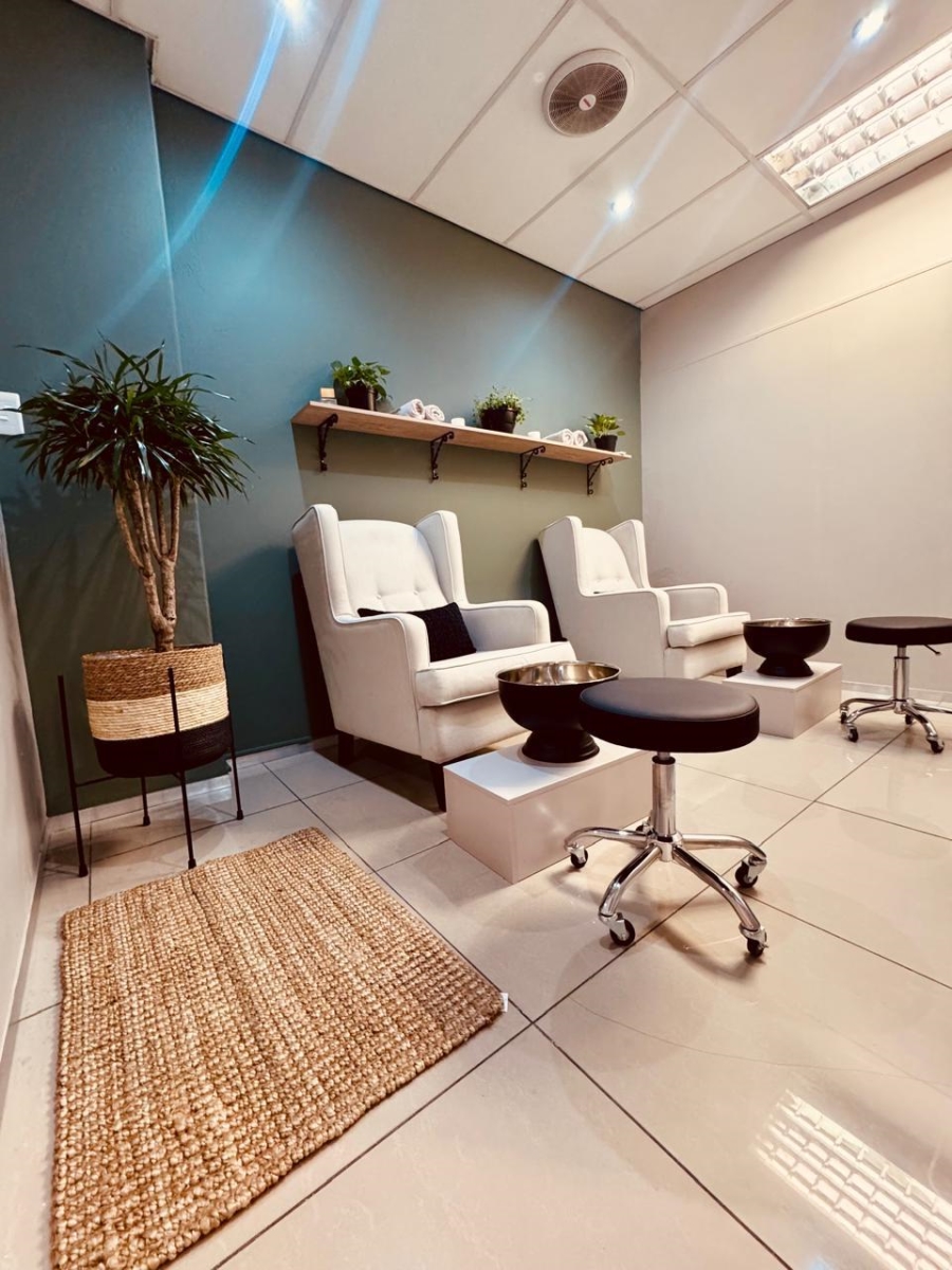 To Let Commercial Property for Rent in Pierre Van Ryneveld Gauteng