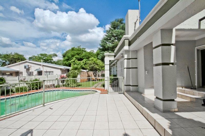 To Let 4 Bedroom Property for Rent in Berario Gauteng
