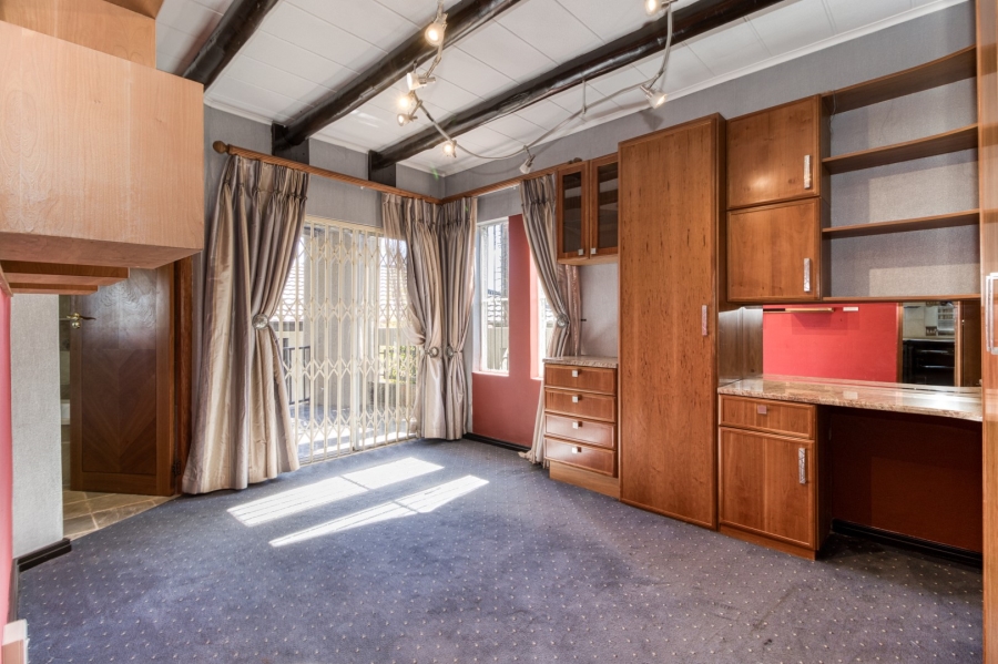 4 Bedroom Property for Sale in Quellerina Gauteng