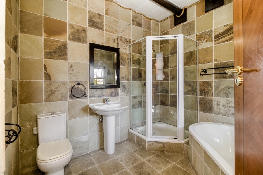 4 Bedroom Property for Sale in Quellerina Gauteng