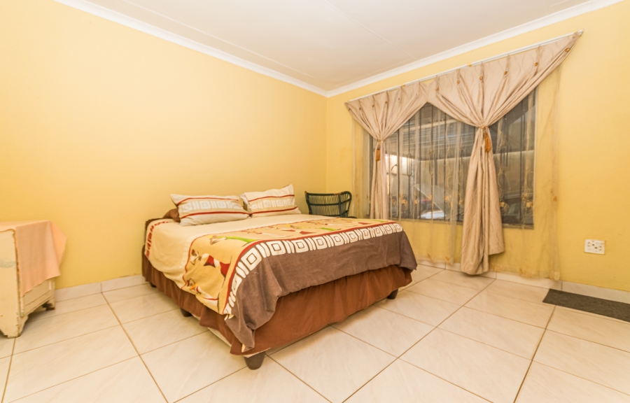 4 Bedroom Property for Sale in Kagiso Gauteng