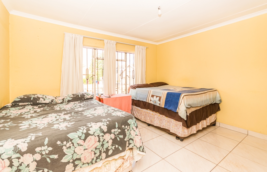 4 Bedroom Property for Sale in Kagiso Gauteng