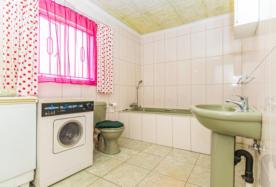4 Bedroom Property for Sale in Kagiso Gauteng