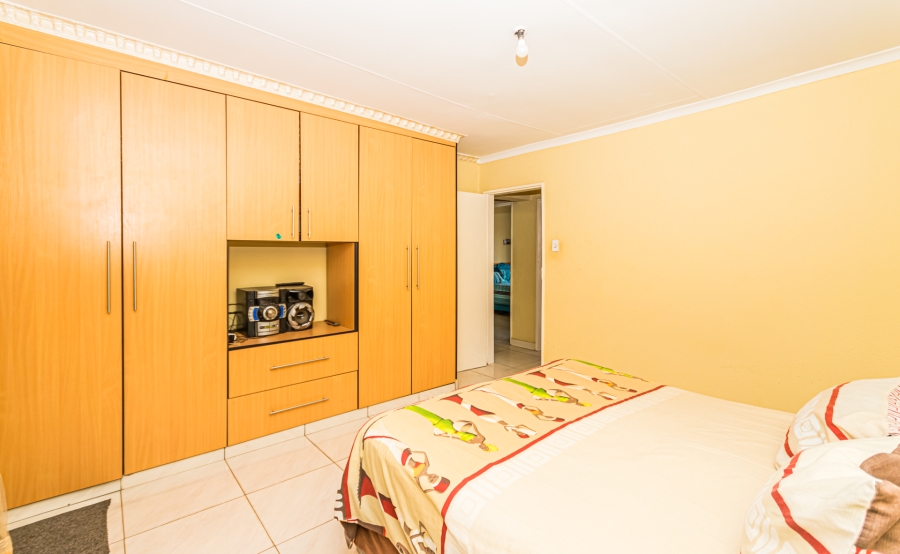 4 Bedroom Property for Sale in Kagiso Gauteng