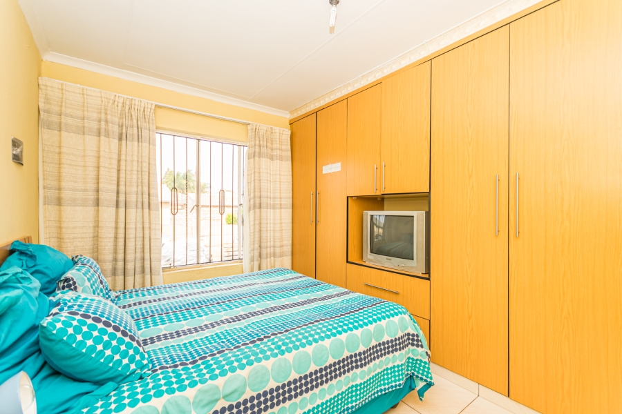 4 Bedroom Property for Sale in Kagiso Gauteng