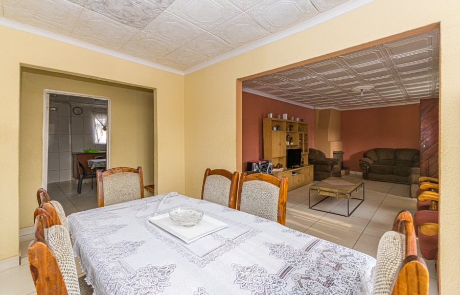 4 Bedroom Property for Sale in Kagiso Gauteng