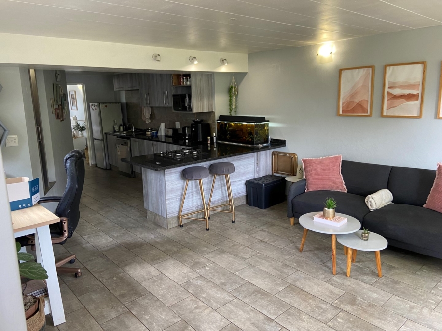 To Let 1 Bedroom Property for Rent in Northcliff Gauteng