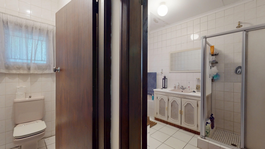 5 Bedroom Property for Sale in Lambton Gauteng