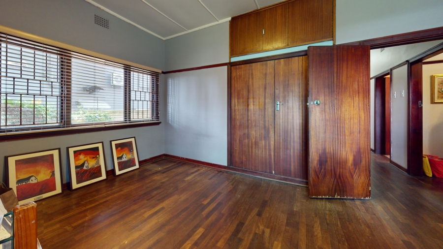 5 Bedroom Property for Sale in Lambton Gauteng