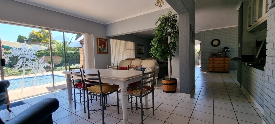 5 Bedroom Property for Sale in Sunward Park Gauteng