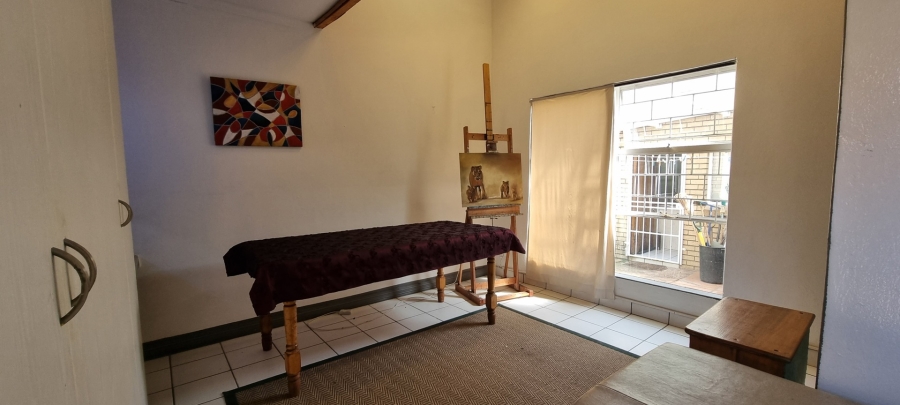 5 Bedroom Property for Sale in Sunward Park Gauteng