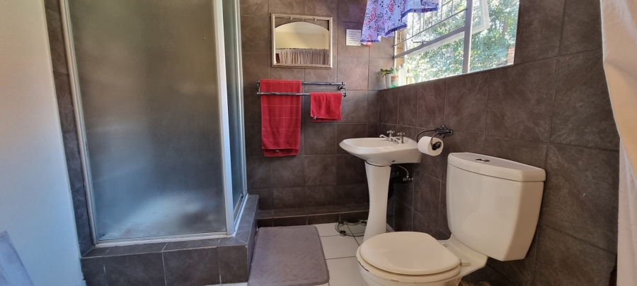 5 Bedroom Property for Sale in Sunward Park Gauteng