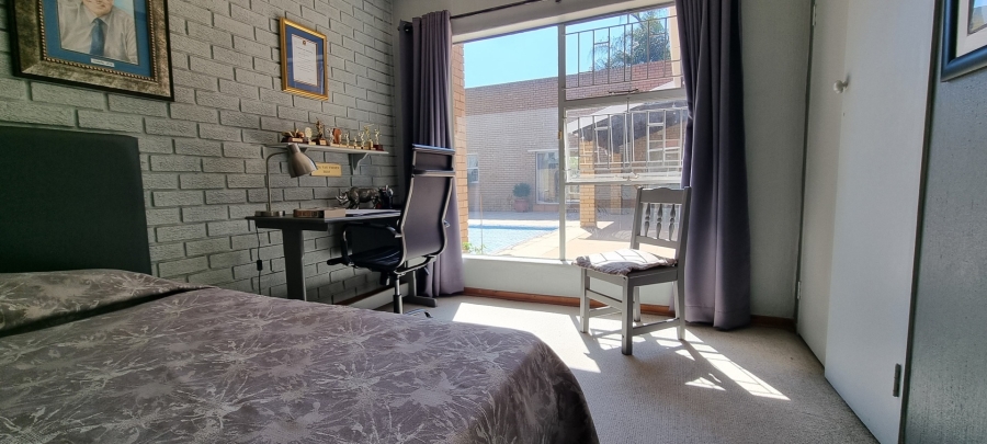 5 Bedroom Property for Sale in Sunward Park Gauteng