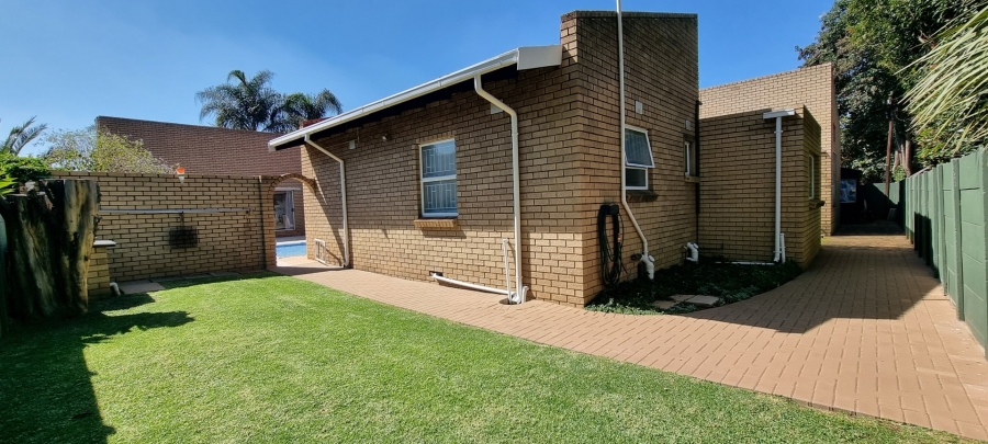 5 Bedroom Property for Sale in Sunward Park Gauteng