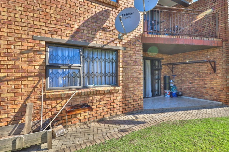 2 Bedroom Property for Sale in Witfield Gauteng