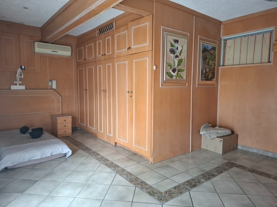 6 Bedroom Property for Sale in Actonville Gauteng