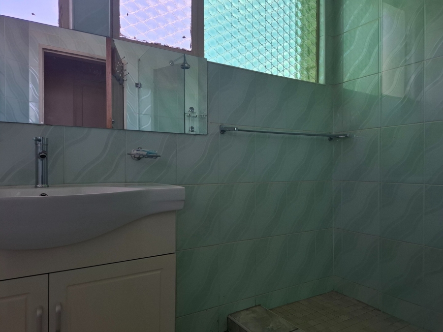 6 Bedroom Property for Sale in Actonville Gauteng