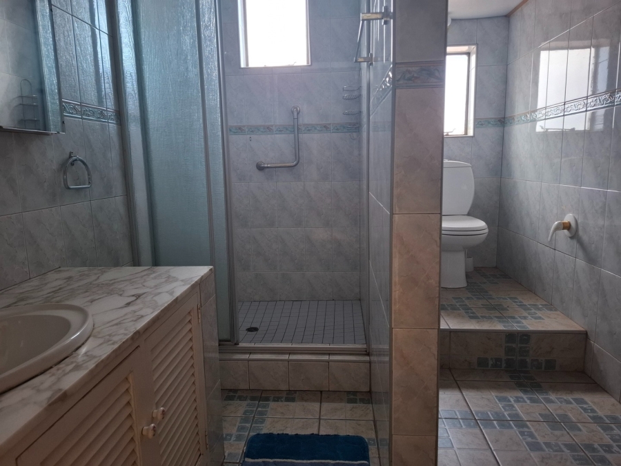6 Bedroom Property for Sale in Actonville Gauteng