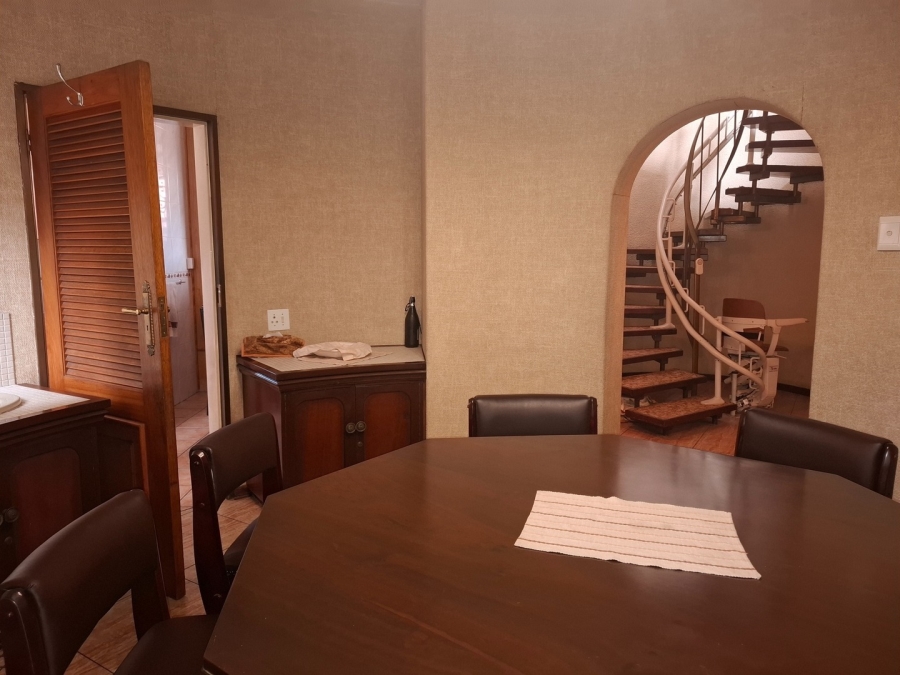 6 Bedroom Property for Sale in Actonville Gauteng