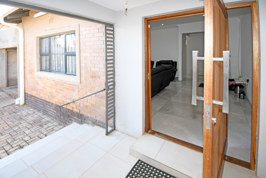 3 Bedroom Property for Sale in Mayfair West Gauteng